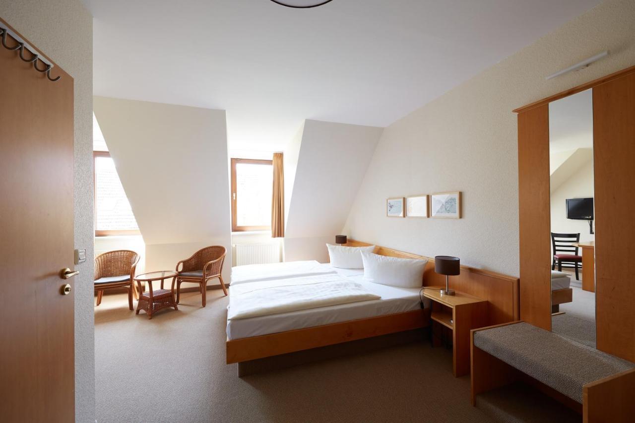 Hotel Garni "Zum Eichwerder" Templin Exterior photo