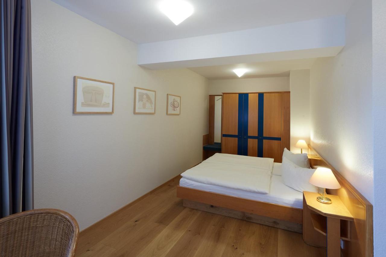 Hotel Garni "Zum Eichwerder" Templin Exterior photo