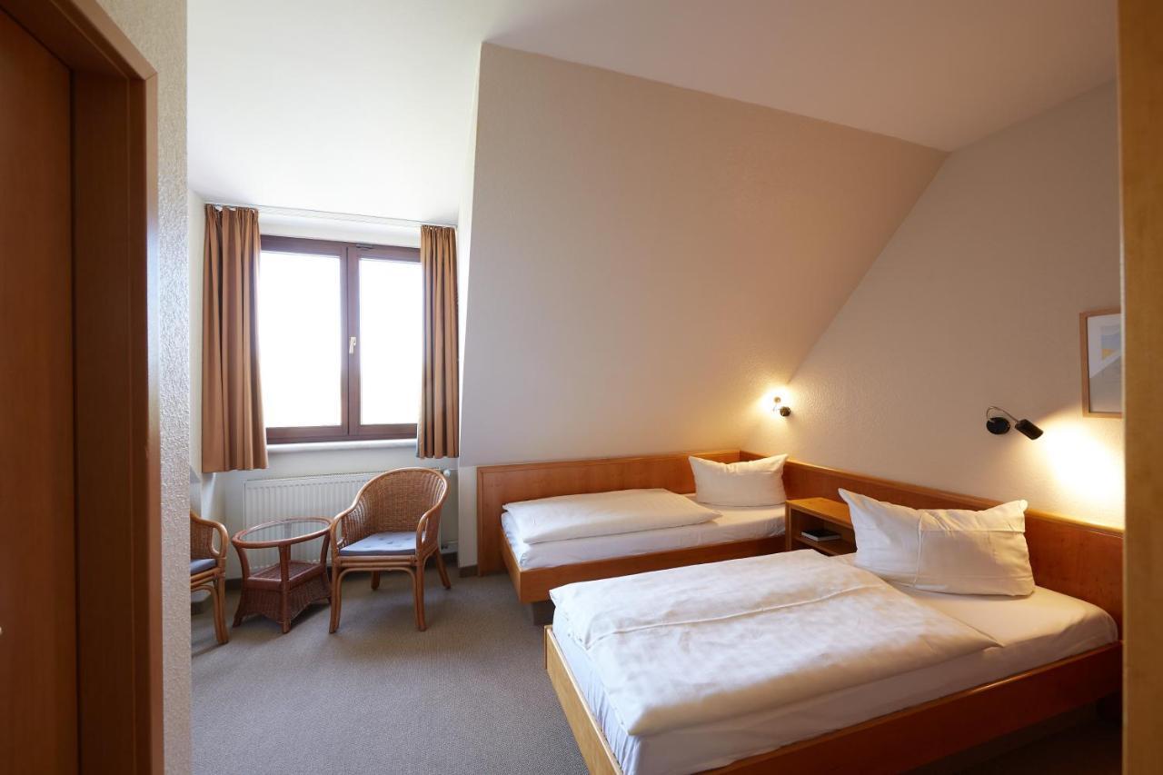 Hotel Garni "Zum Eichwerder" Templin Exterior photo