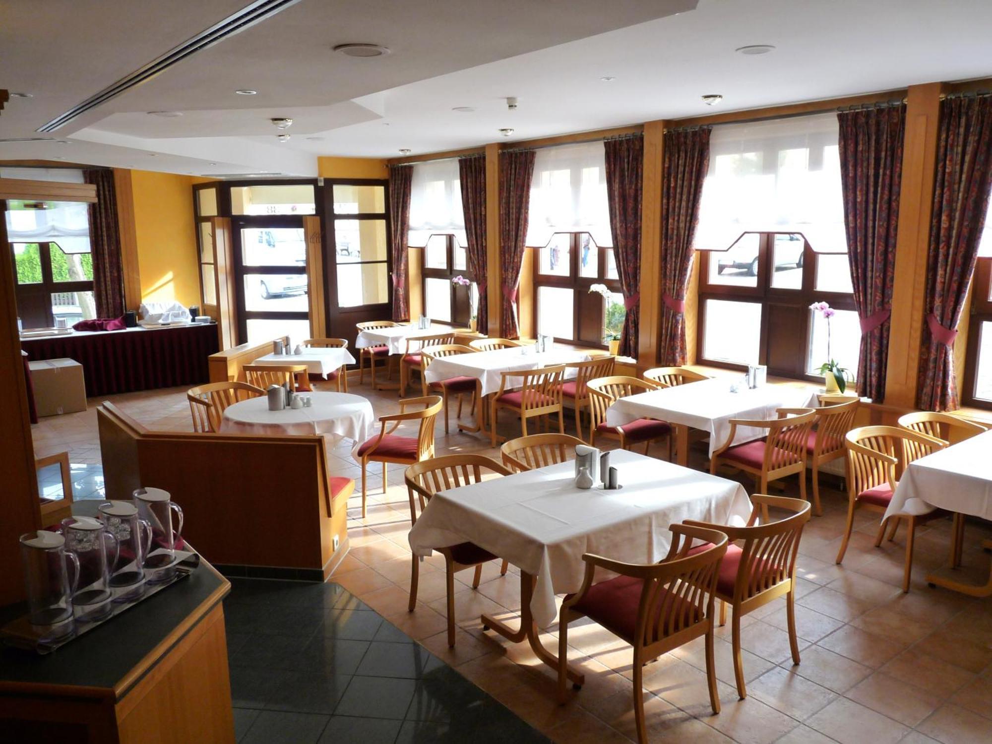 Hotel Garni "Zum Eichwerder" Templin Exterior photo